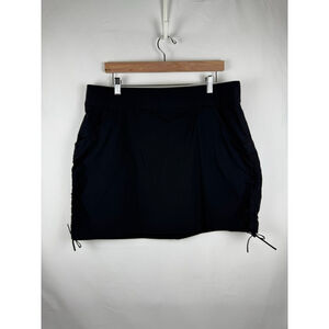 NWOT: Columbia Black Skort XL